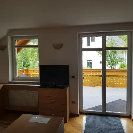 Brumec Guest house *